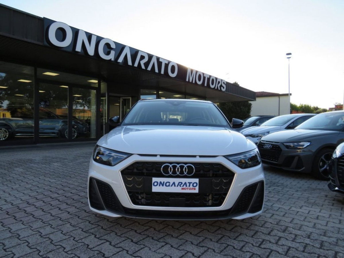 Audi A1 Sportback 30 TFSI S line edition (2)