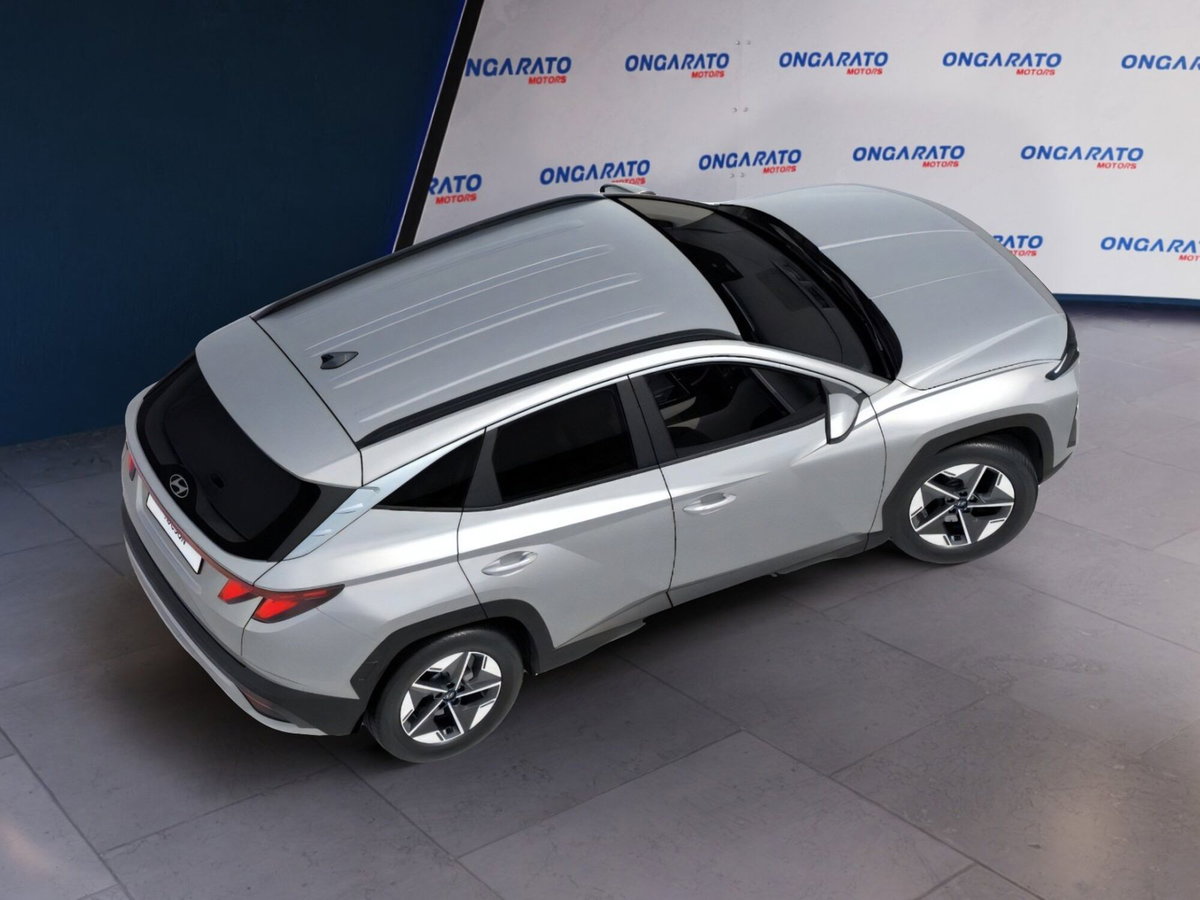 Hyundai Tucson 1.6 crdi 48V Business 2wd dct (4)
