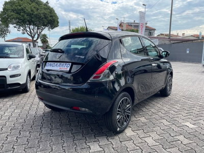 Lancia Ypsilon 1.0 FireFly 5 porte S&S Hybrid Ecochic A. Ferretti (5)