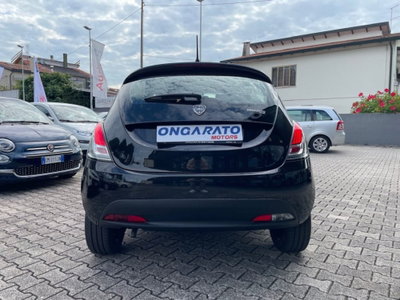 Lancia Ypsilon 1.0 FireFly 5 porte S&S Hybrid Ecochic A. Ferretti (6)