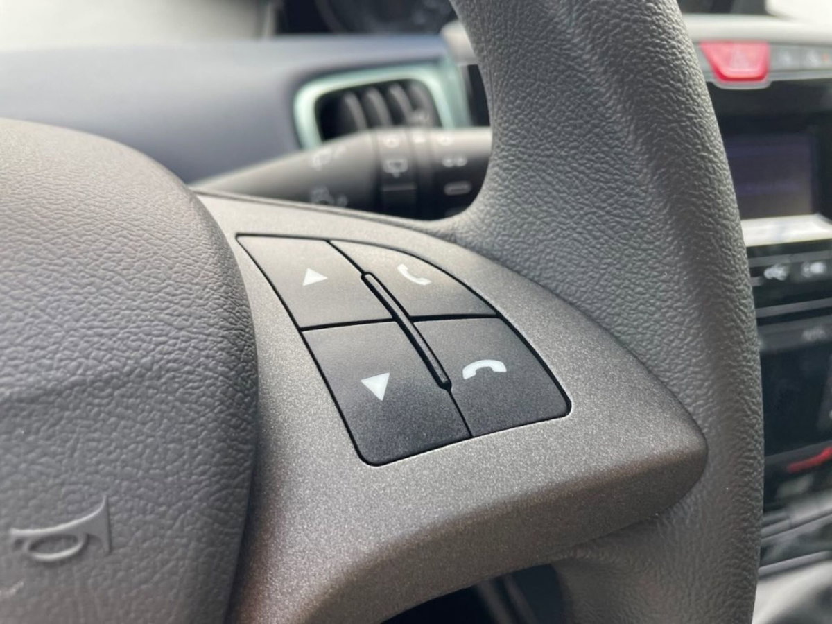 Lancia Ypsilon 1.0 FireFly 5 porte S&S Hybrid Ecochic A. Ferretti (8)