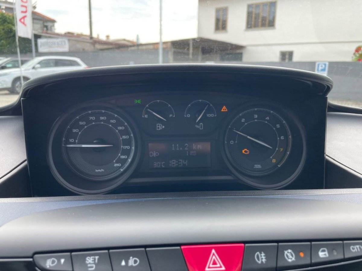 Lancia Ypsilon 1.0 FireFly 5 porte S&S Hybrid Ecochic A. Ferretti (9)