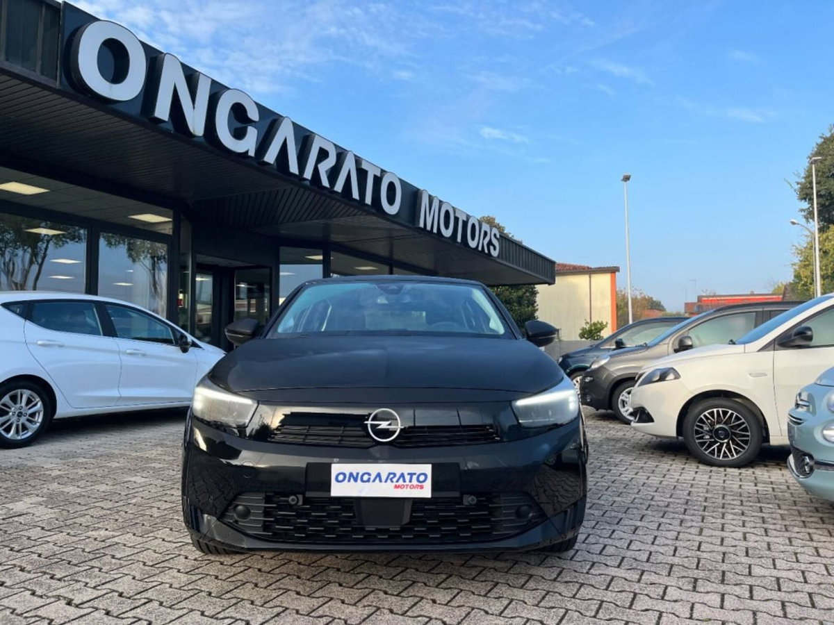 Opel Corsa 1.2 (2)