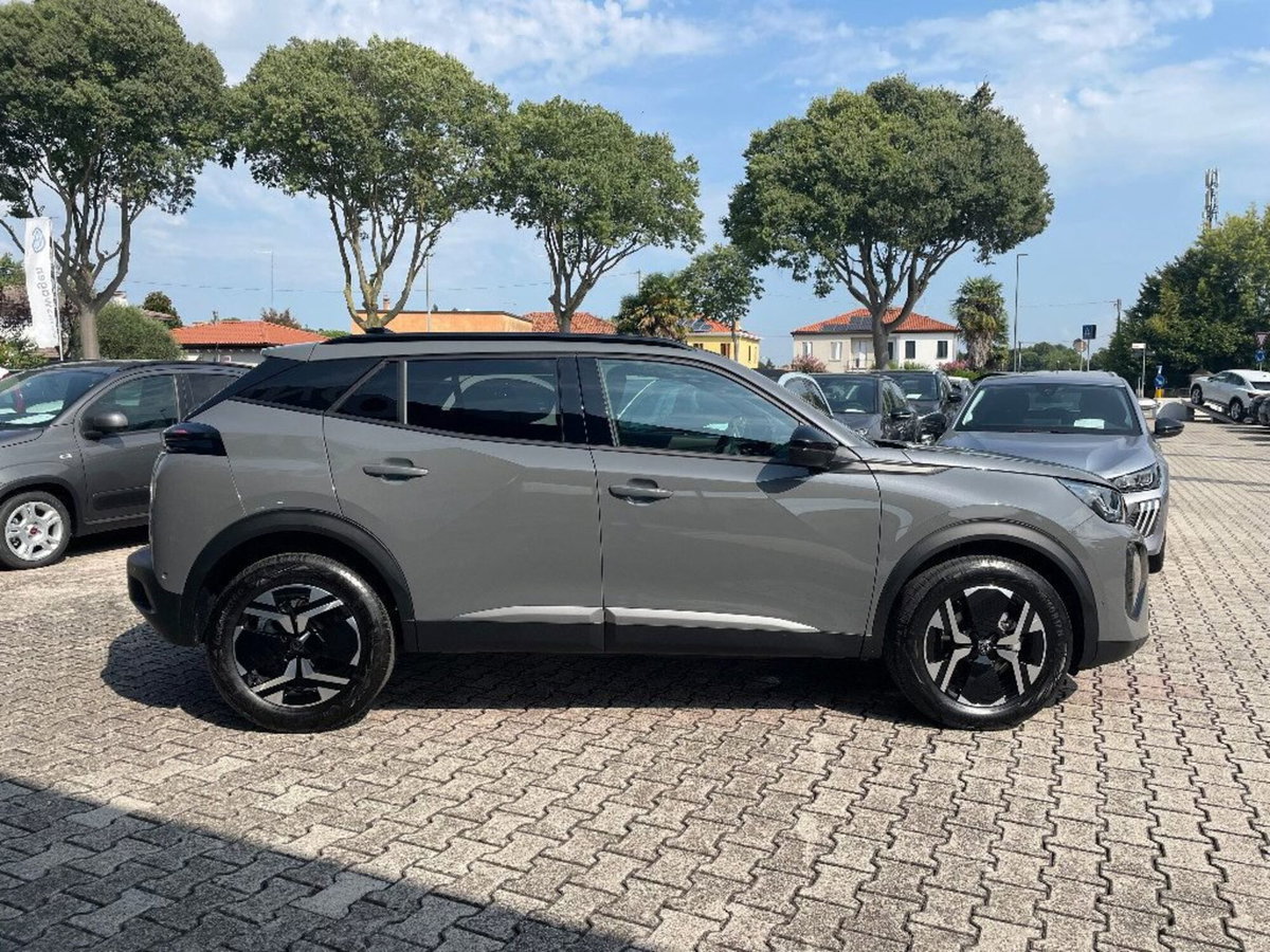 Peugeot 2008 1.2 puretech Active s&s 100cv (4)