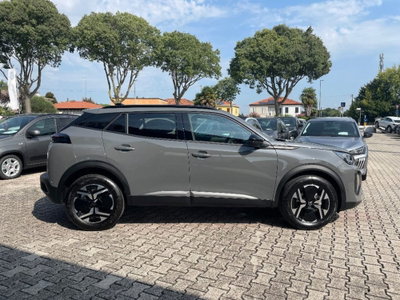 Peugeot 2008 1.2 puretech Active s&s 100cv (4)