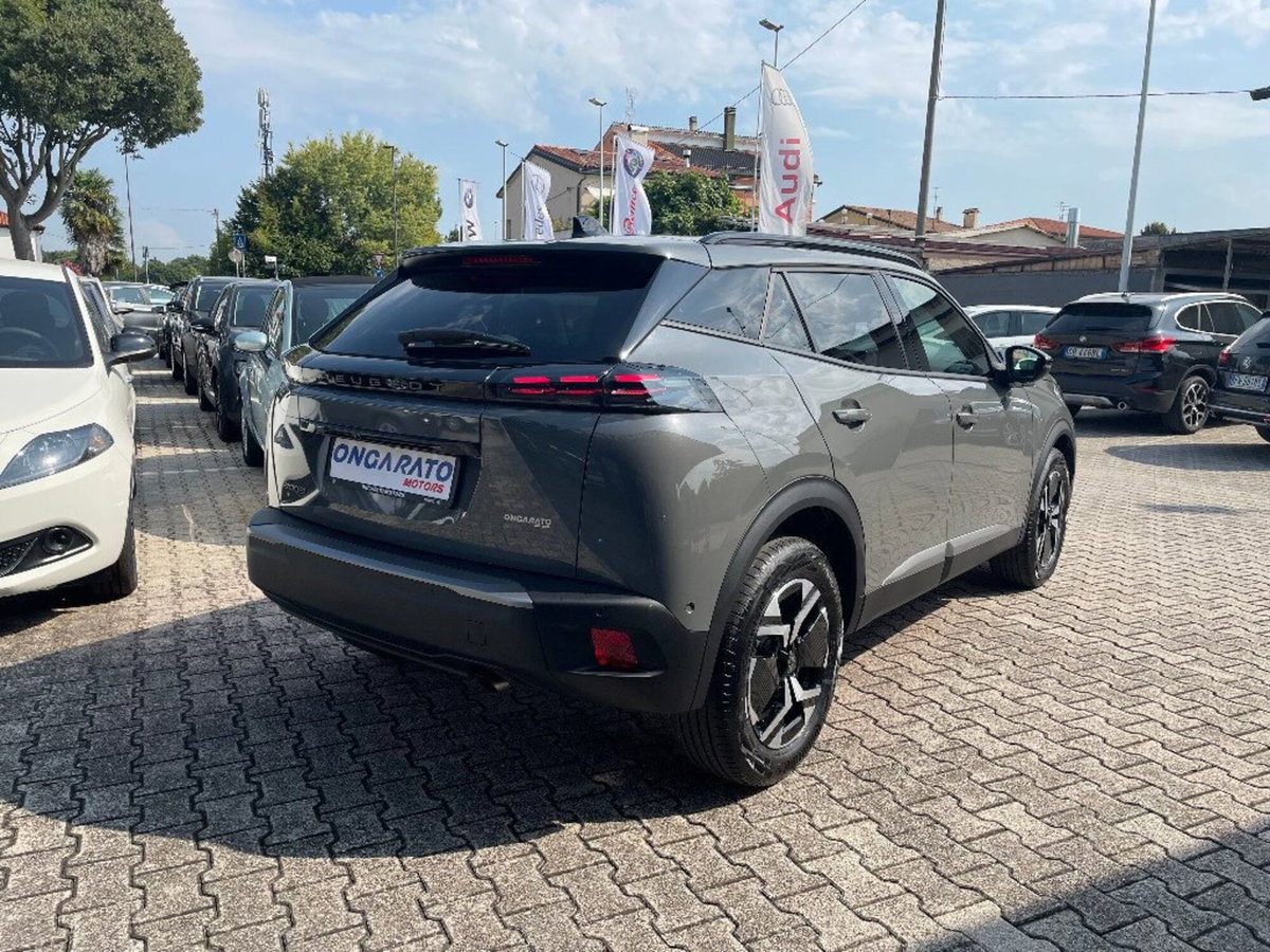 Peugeot 2008 1.2 puretech Active s&s 100cv (5)