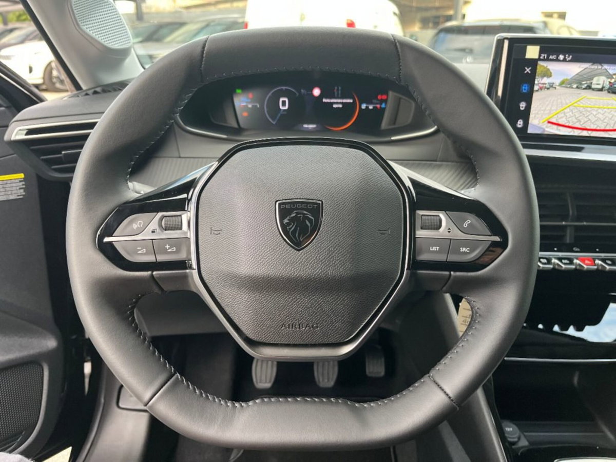 Peugeot 208 PureTech 100 Stop&Start 5 porte Allure (11)