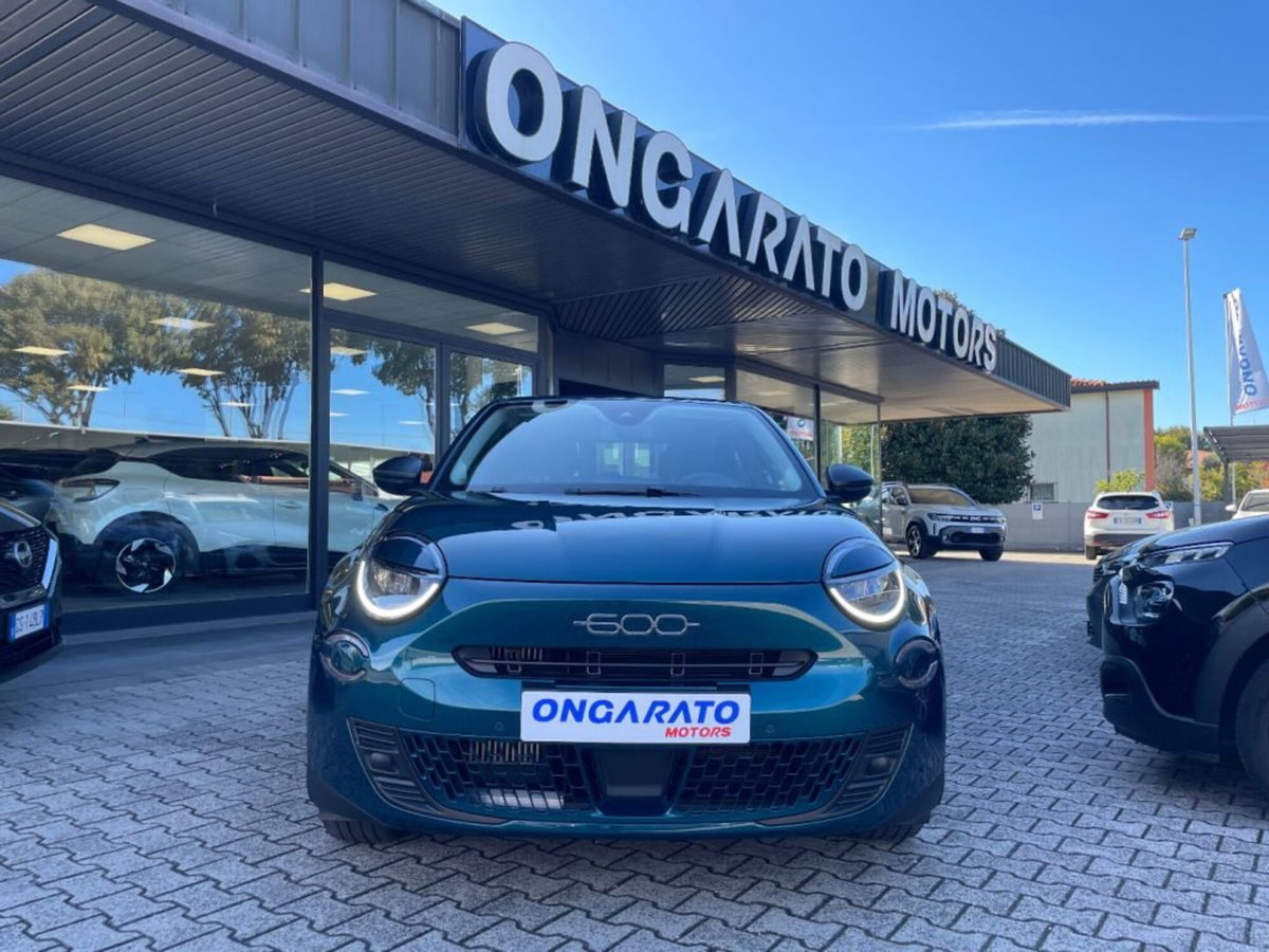 Fiat 600 1.2 hybrid La Prima 110cv auto (2)