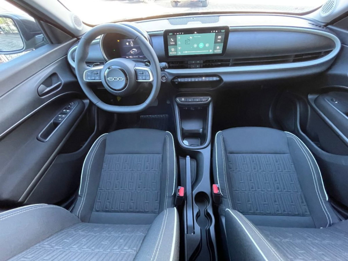 Fiat 600 1.2 hybrid La Prima 110cv auto (6)