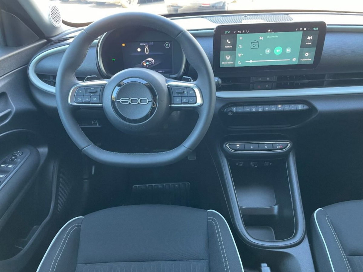 Fiat 600 1.2 hybrid La Prima 110cv auto (7)
