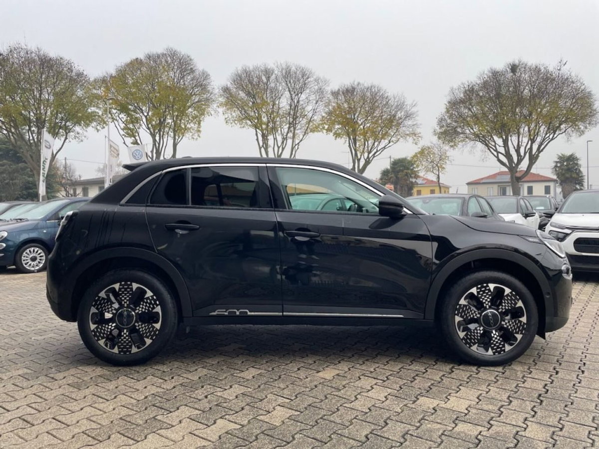 Fiat 600 1.2 hybrid La Prima 110cv auto (4)