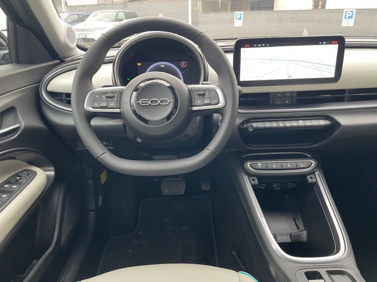 Fiat 600 1.2 hybrid La Prima 110cv auto (8)