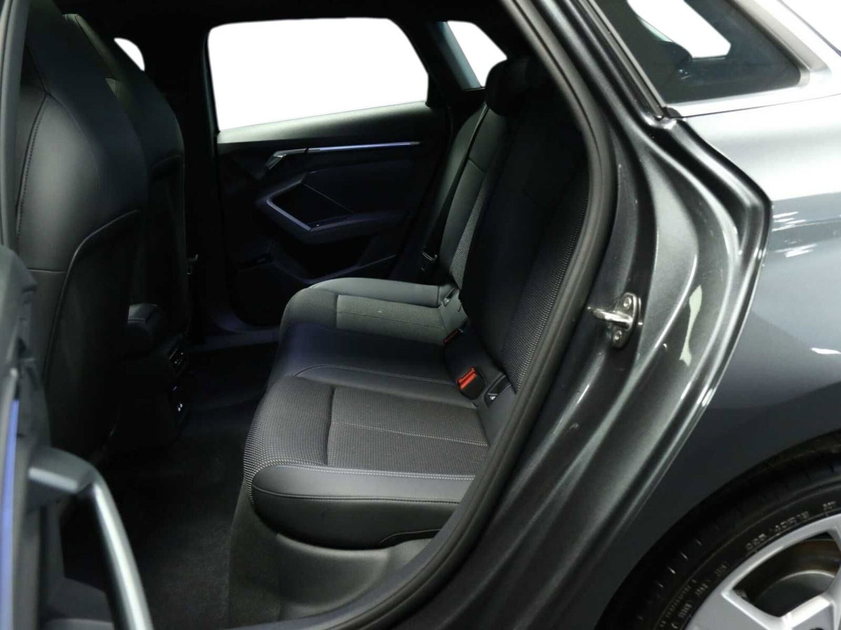 Audi A3 Sportback 35 TDI S tronic S line edition (5)