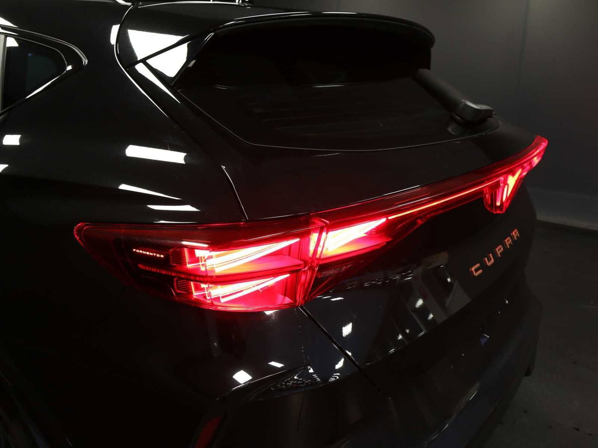 Cupra Formentor 1.5 hybrid 150cv dsg (14)