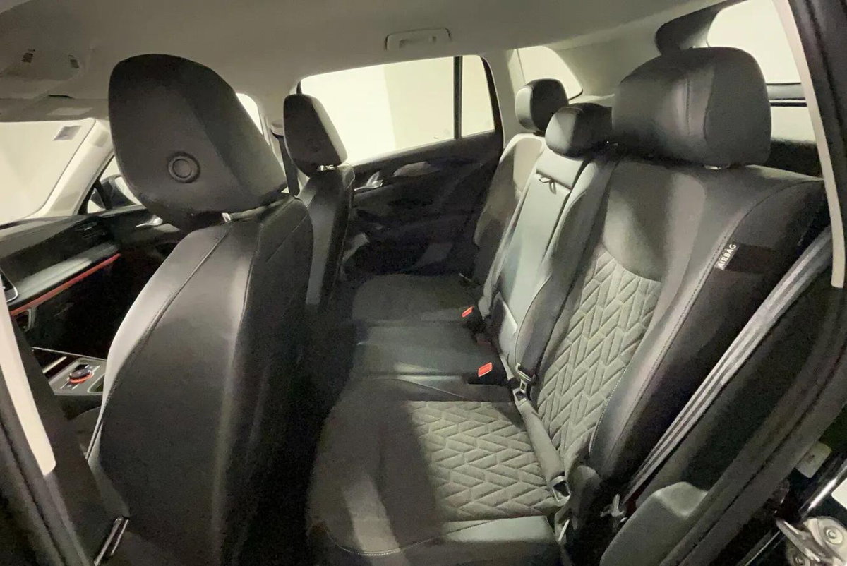 Volkswagen Tiguan Allspace 2.0 TDI SCR DSG 4MOTION Life (16)