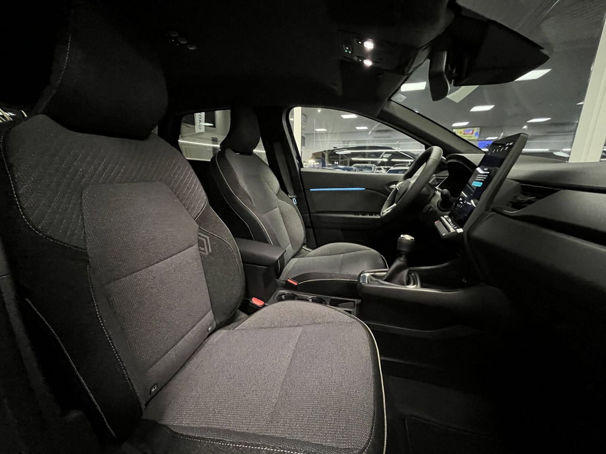 Renault Captur 1.0 eco-g Techno 100cv (8)