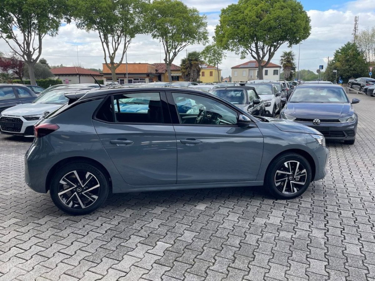 Opel Corsa 1.2 100 CV GS Line (4)