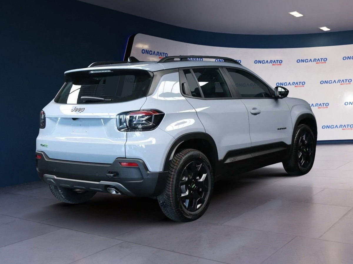 Jeep Avenger 1.2 turbo e-hybrid mhev Upland 4xe 145cv edct6 (6)