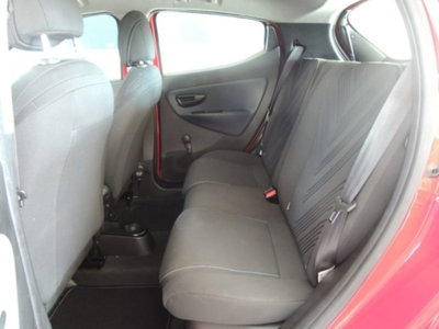Lancia Ypsilon 1.0 FireFly 5 porte S&S Hybrid Ecochic Gold (11)