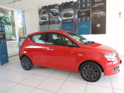 Lancia Ypsilon 1.0 FireFly 5 porte S&S Hybrid Ecochic Gold (3)
