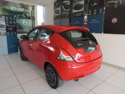 Lancia Ypsilon 1.0 FireFly 5 porte S&S Hybrid Ecochic Gold (4)