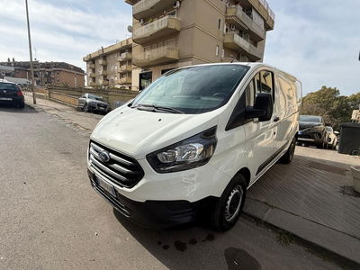 Ford Transit Custom Furgone 280 2.0 TDCi 130 PC Furgone Titanium usato