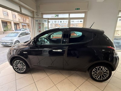 Lancia Ypsilon 1.0 FireFly 5 porte S&S Hybrid Silver Plus (16)