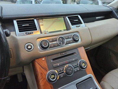 Land Rover Range Rover Sport 3.0 SDV6 HSE (14)