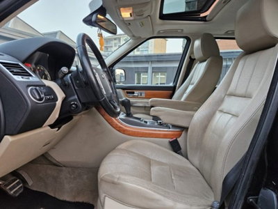 Land Rover Range Rover Sport 3.0 SDV6 HSE (8)