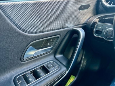 Mercedes-Benz Classe A 180 d Automatic Sport (12)