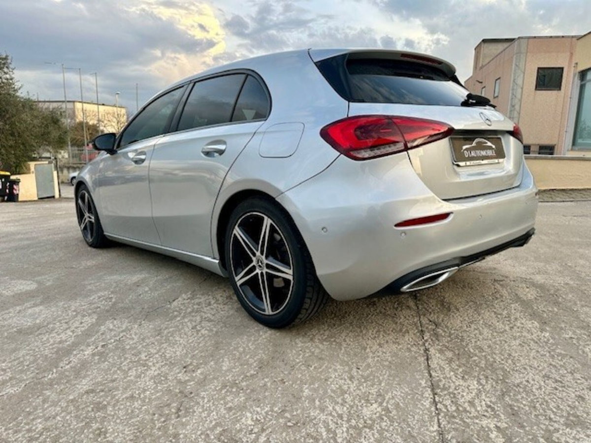 Mercedes-Benz Classe A 180 d Automatic Sport (5)