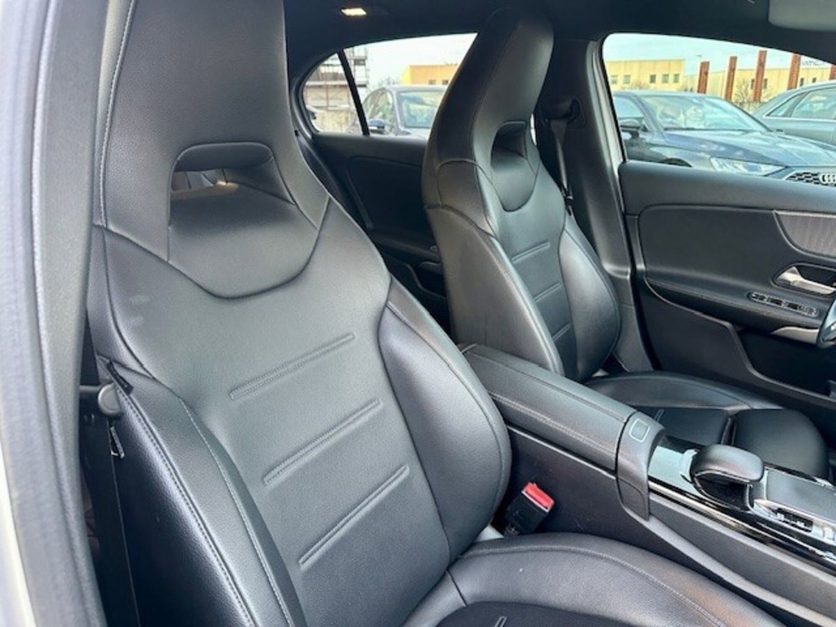 Mercedes-Benz Classe A 180 d Automatic Sport (9)