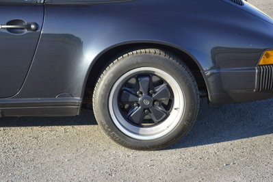 Porsche 911 Coupé Carrera 3.2 (11)