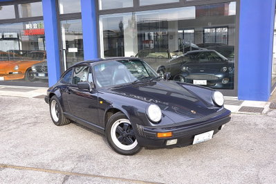 Porsche 911 Coupé Carrera 3.2 (12)