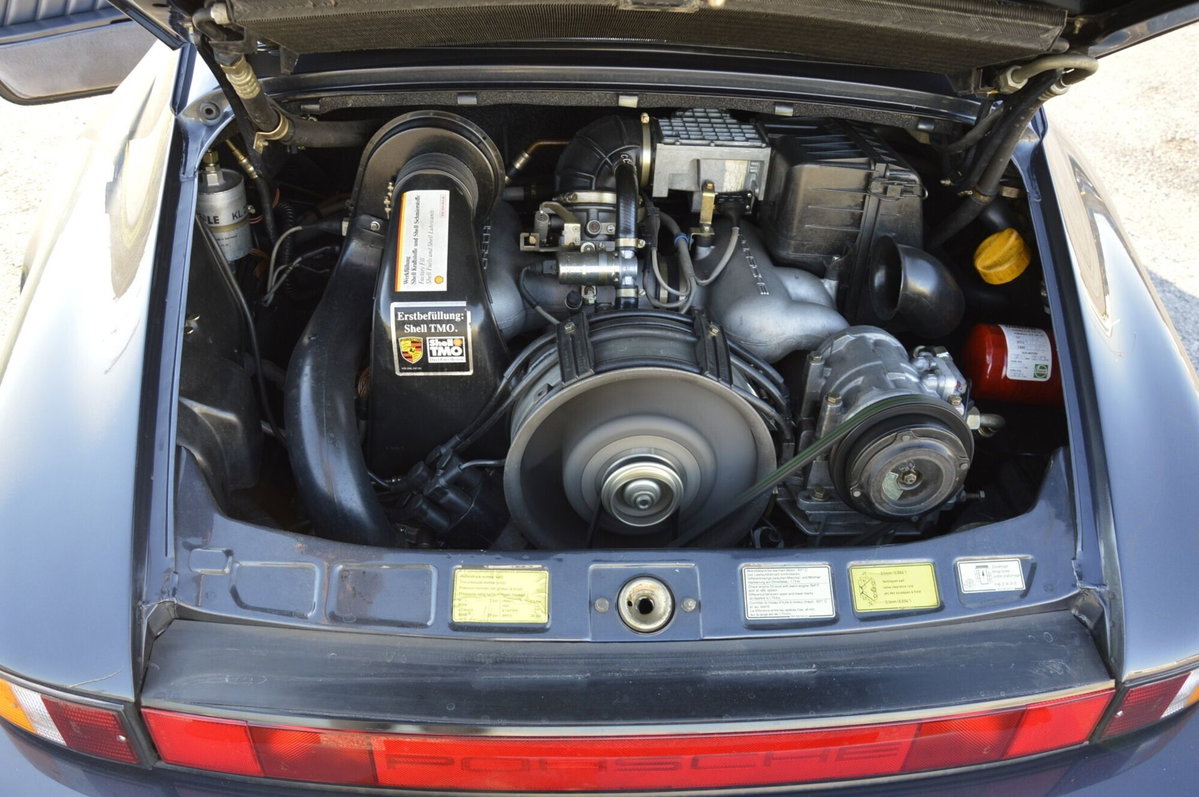 Porsche 911 Coupé Carrera 3.2 (14)
