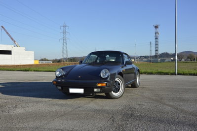 Porsche 911 Coupé Carrera 3.2 (3)