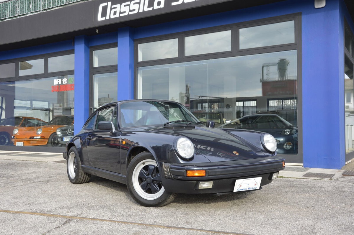 Porsche 911 Coupé Carrera 3.2 (8)