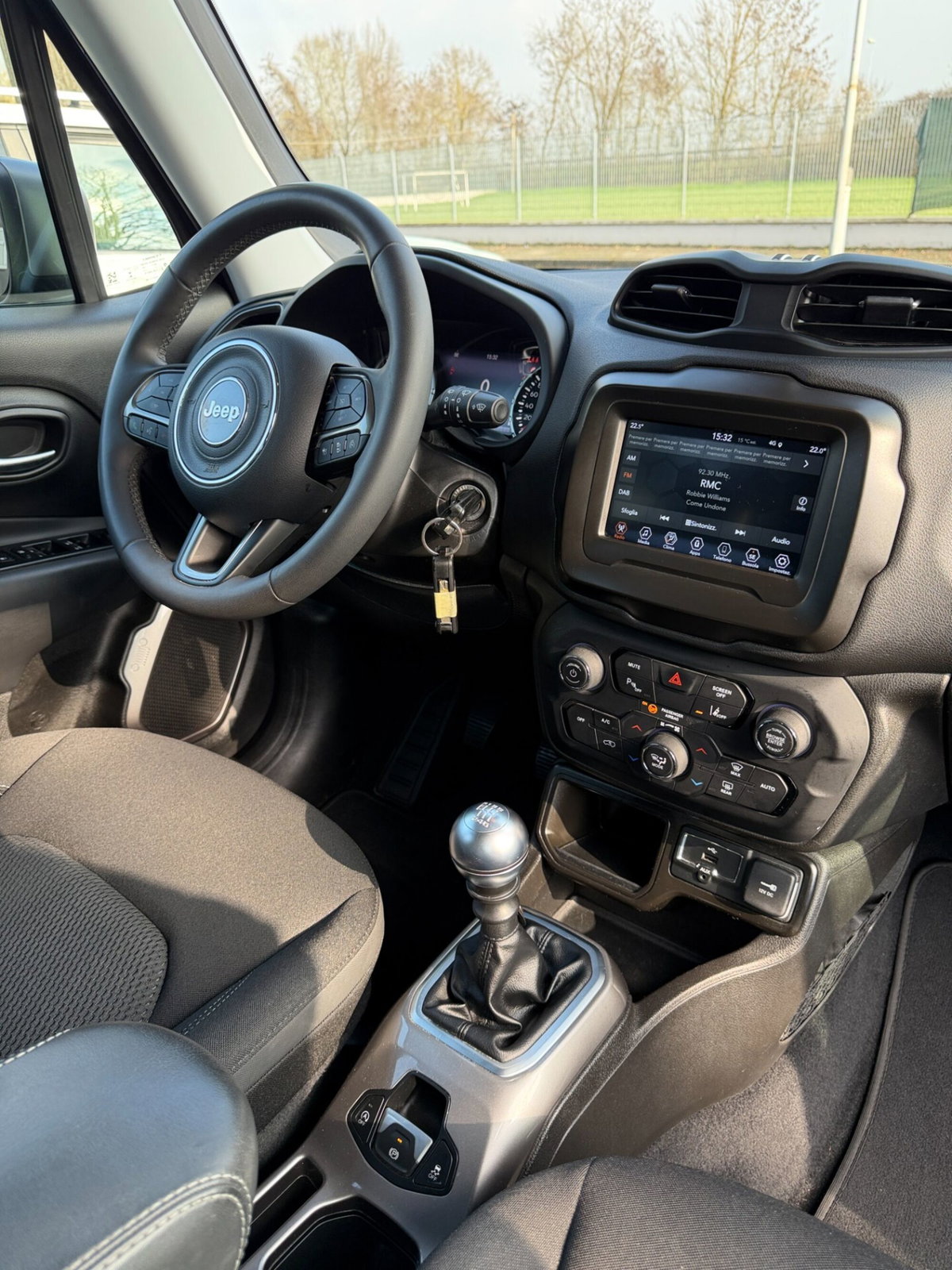 Jeep Renegade 1.6 Mjt 130 CV Limited (14)