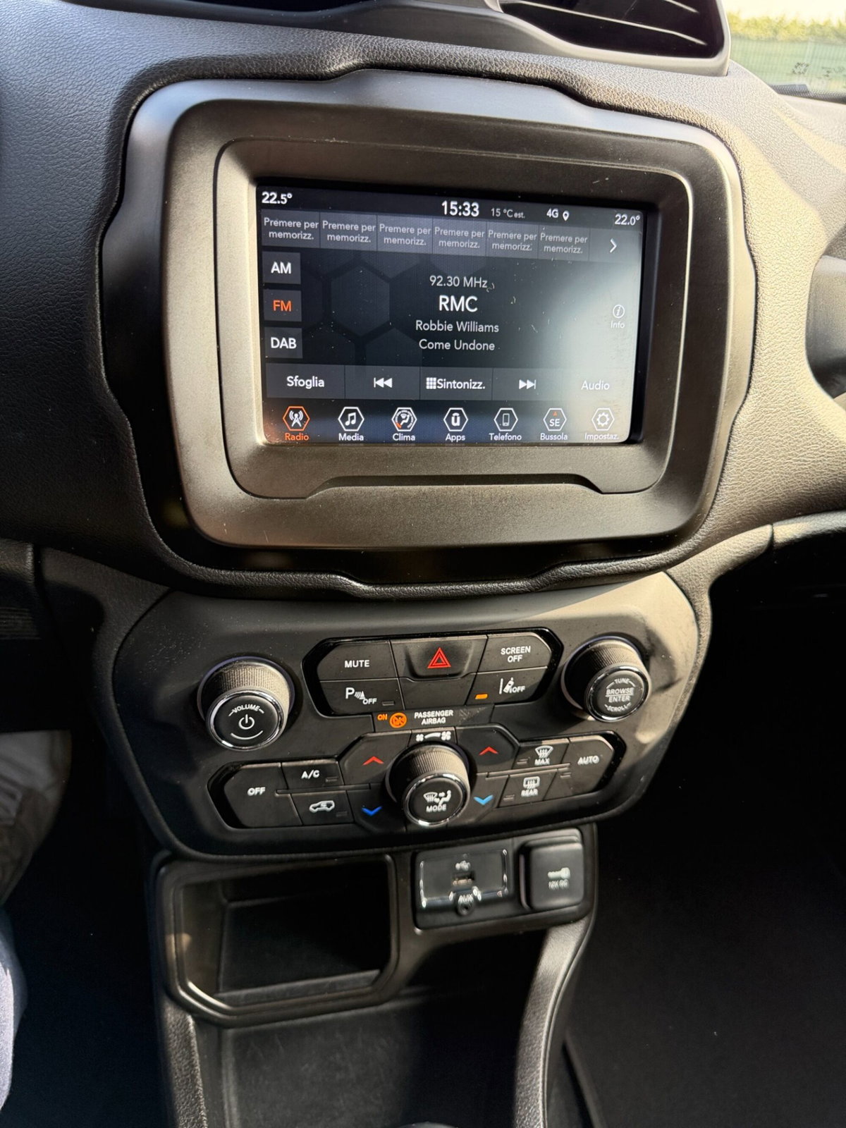 Jeep Renegade 1.6 Mjt 130 CV Limited (17)