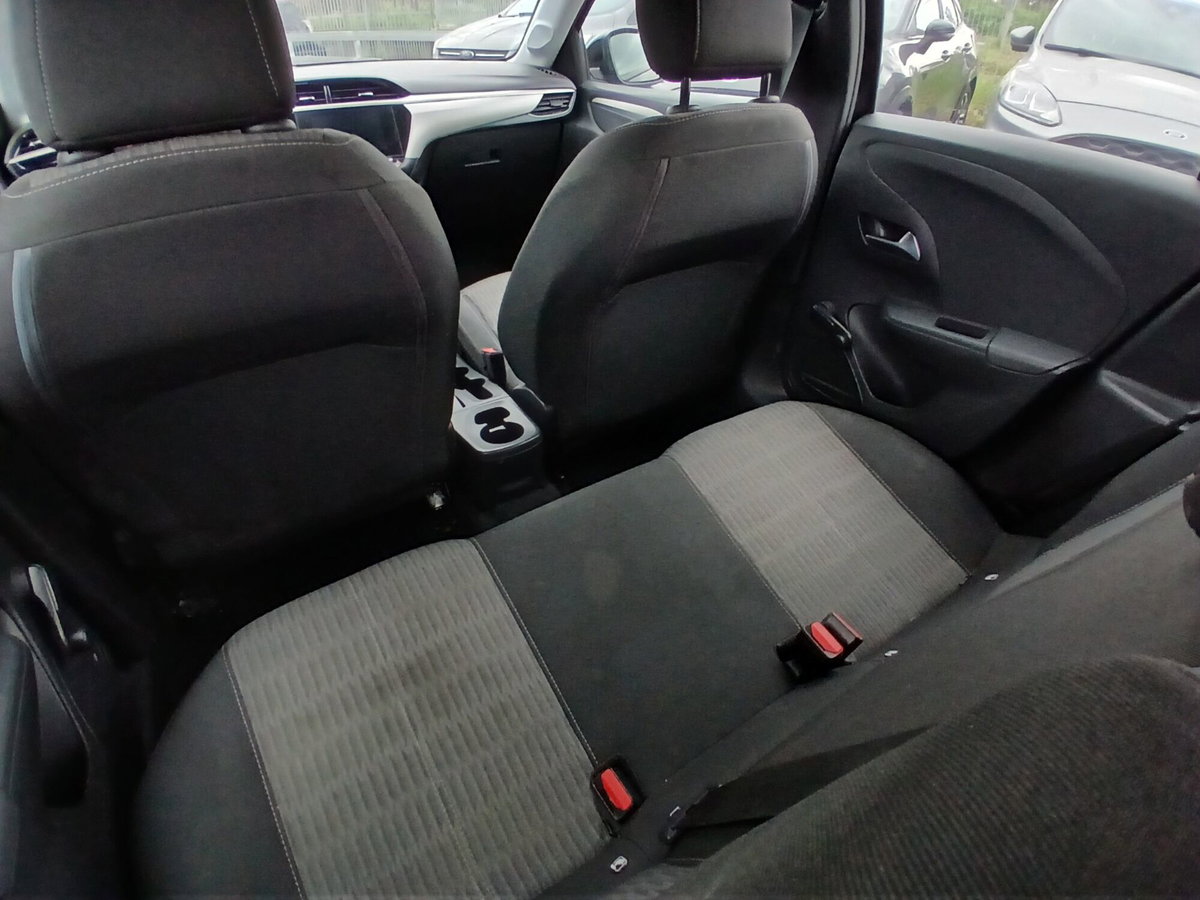 Opel Corsa 1.2 Edition (16)