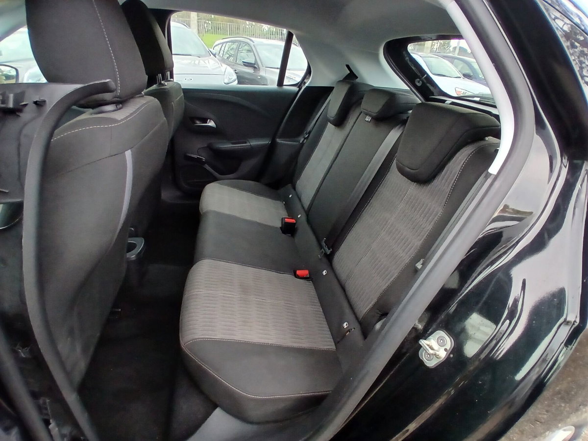 Opel Corsa 1.2 Edition (17)