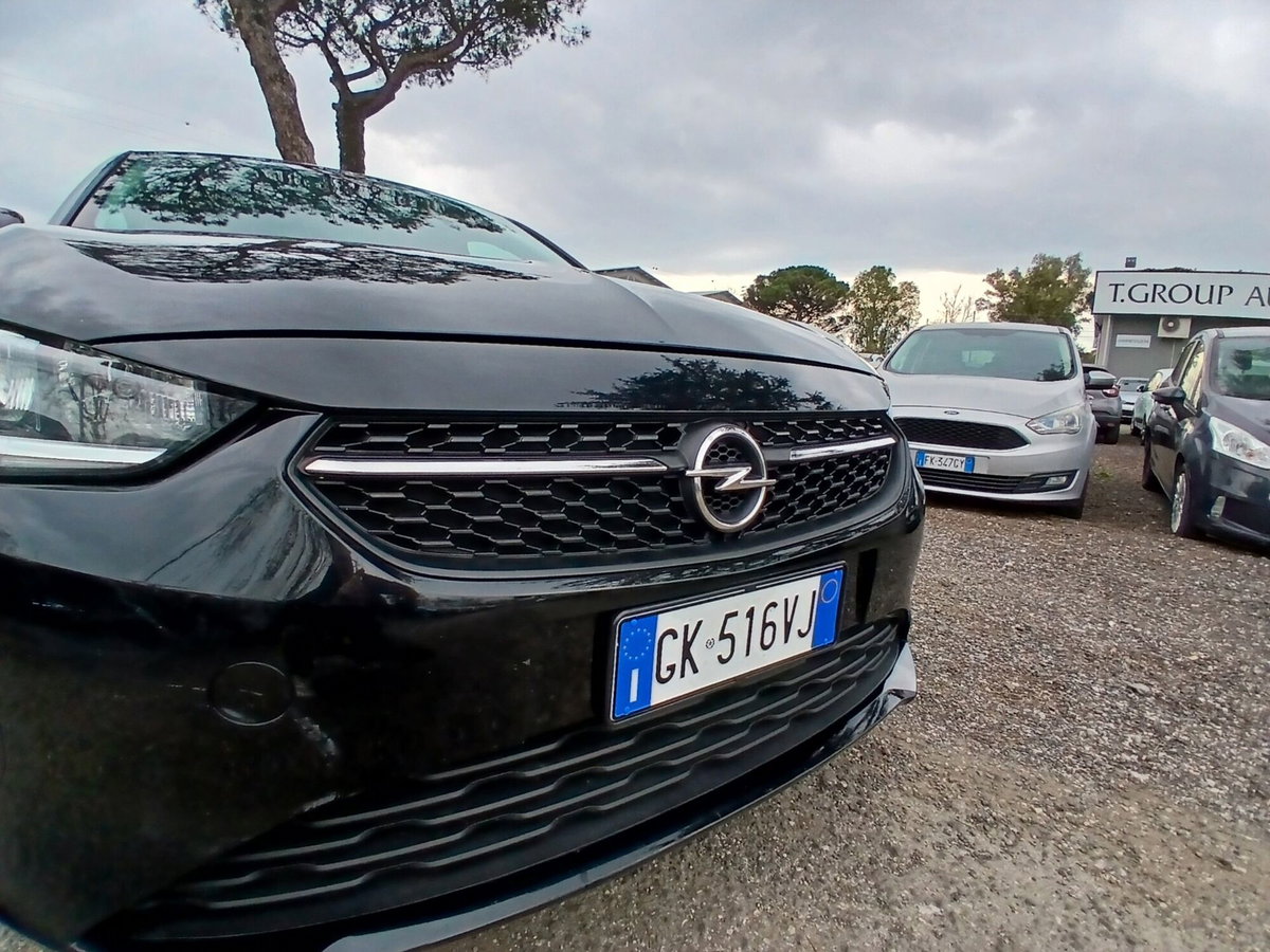 Opel Corsa 1.2 Edition (9)