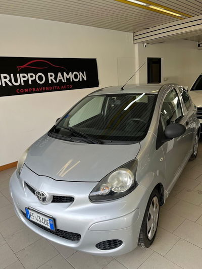 Toyota Aygo 1.0 12V VVT-i 3 porte Sol Connect usata