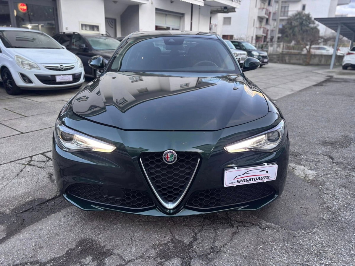 Alfa Romeo Giulia 2.2 Turbodiesel 160 CV AT8 Business (2)