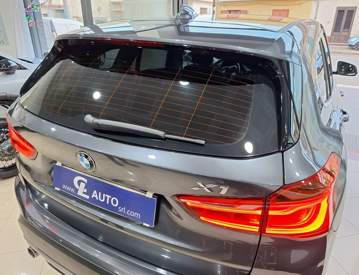 BMW X1 sDrive18d Sport (12)