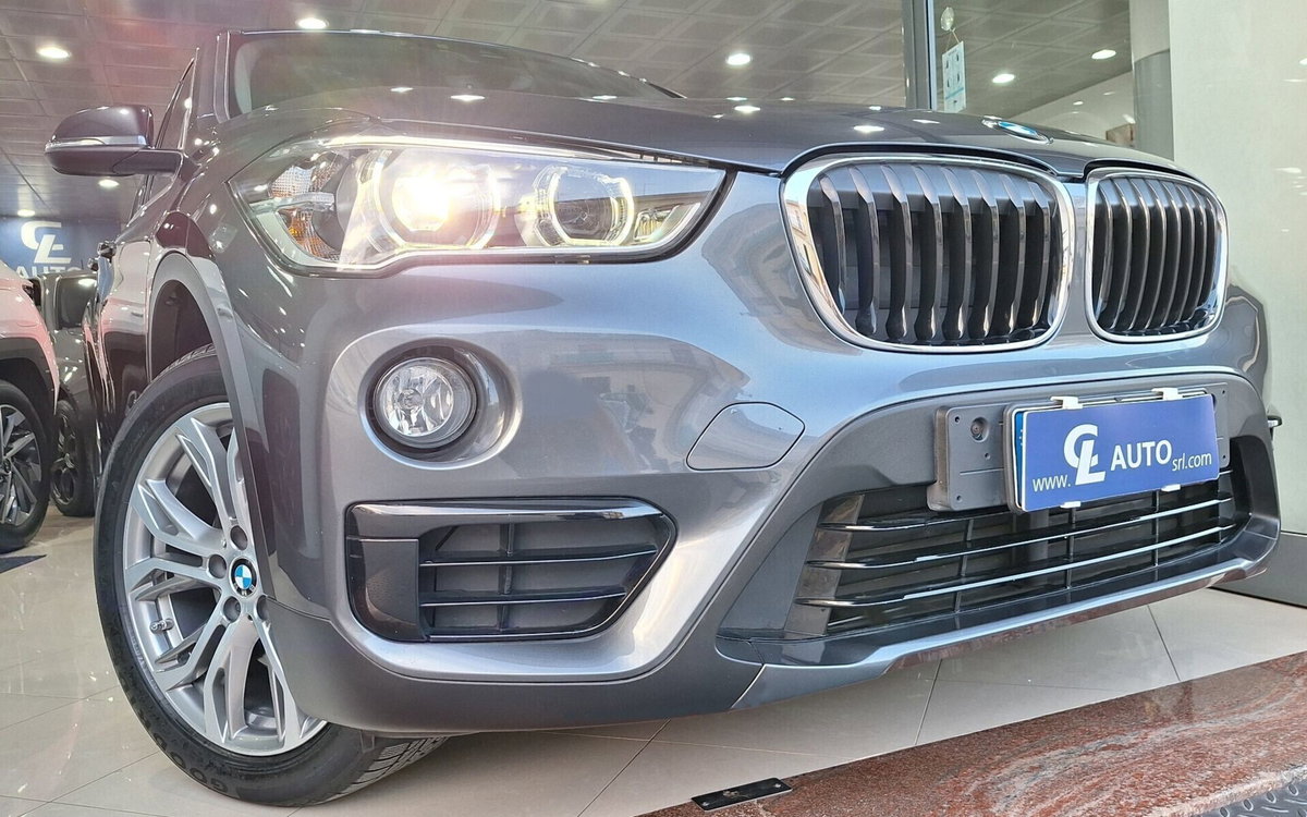 BMW X1 sDrive18d Sport (2)