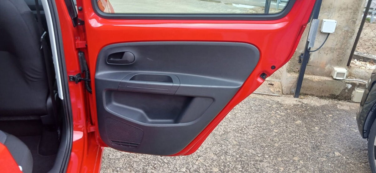 Skoda Citigo 68 CV 5 porte Ambition G-Tec (13)