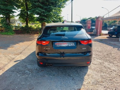 Jaguar F-Pace 2.0 D 180 CV AWD Pure (7)