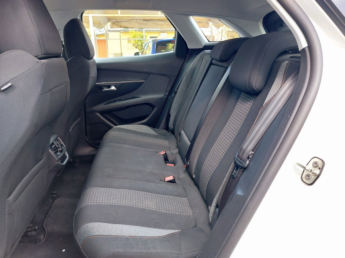Peugeot 3008 BlueHDi 130 S&S Business (5)