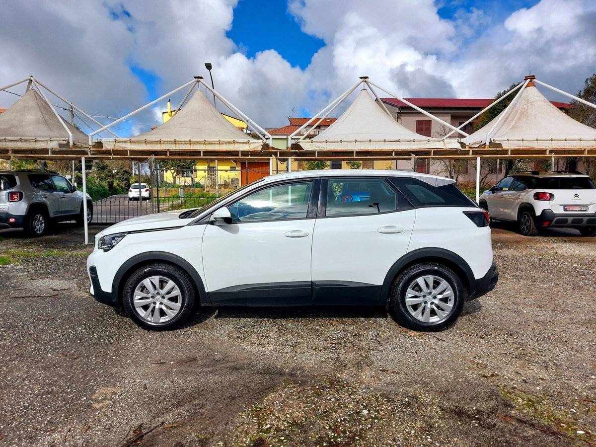 Peugeot 3008 BlueHDi 130 S&S Business (8)